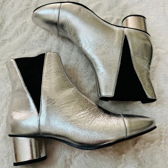 Rebecca Minkoff Izette Chelsea Boot Size 6 NWT - Picture 8 of 8
